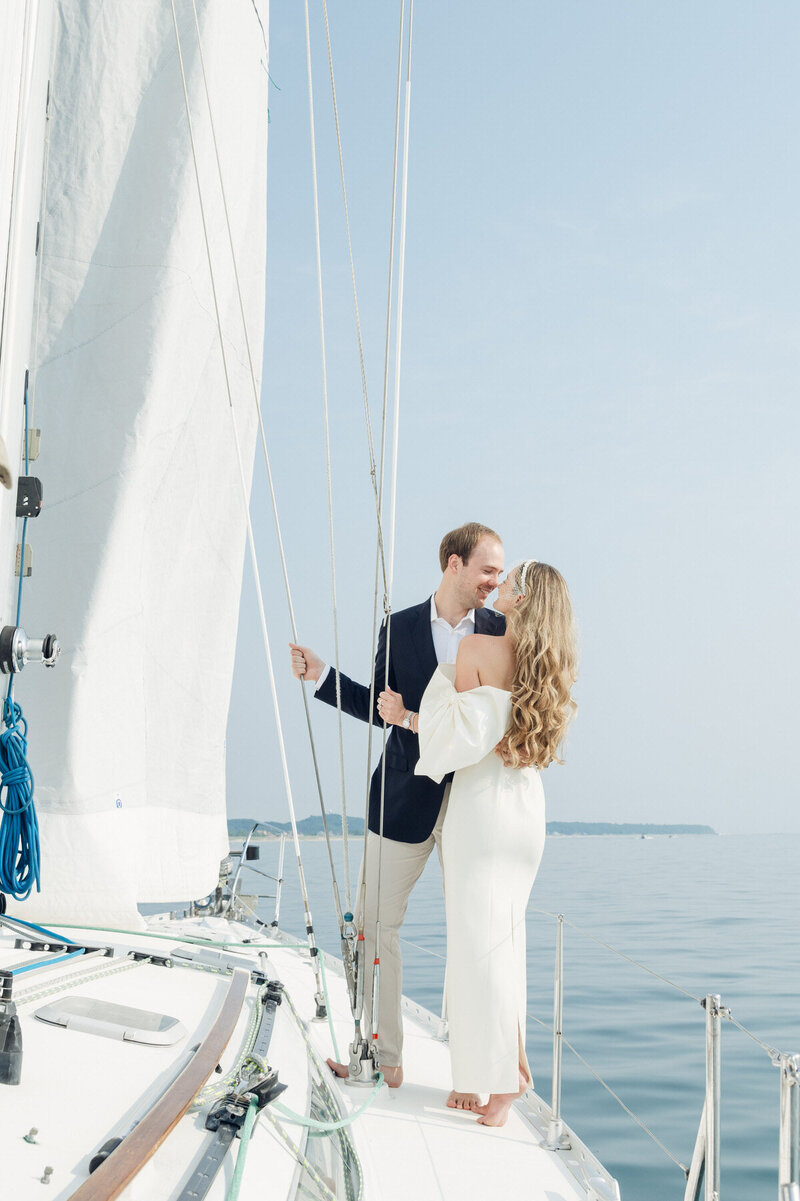 Lake-Michigan-Sailboat-Engagement-Session-11