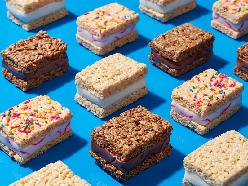 12-RKT-SANDWICH-GROUPSHOT-PRODUCT-FEATURE_0694_May 08 2025
