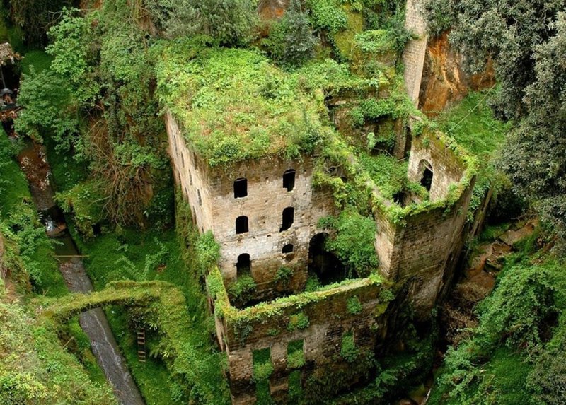 Ruins Sorrento