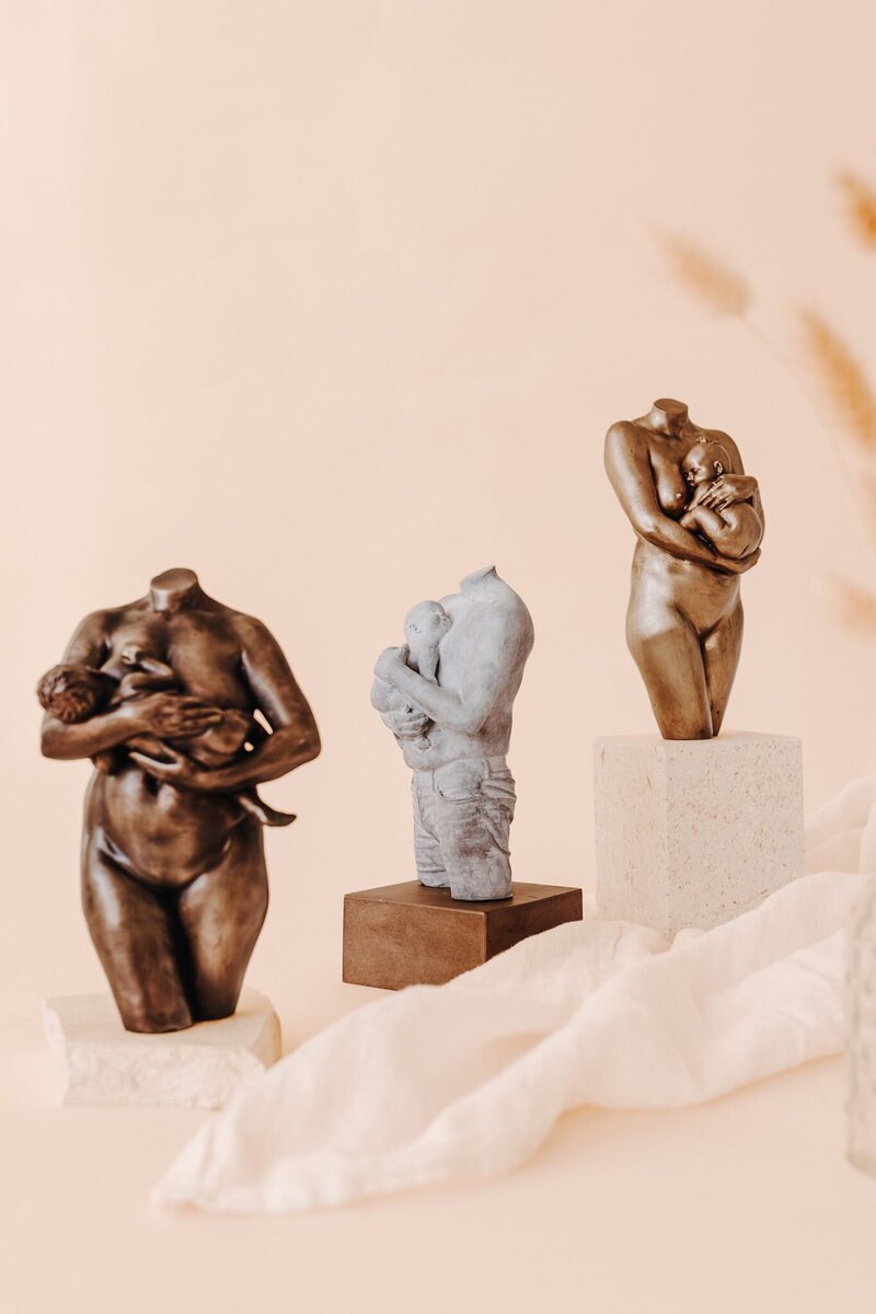 beeldje zwangerschap brons