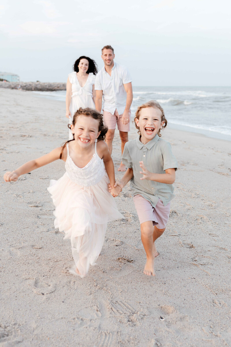 JCranePhotography_FamilyPhotographer_NorthCarolina26BeachMiniSession