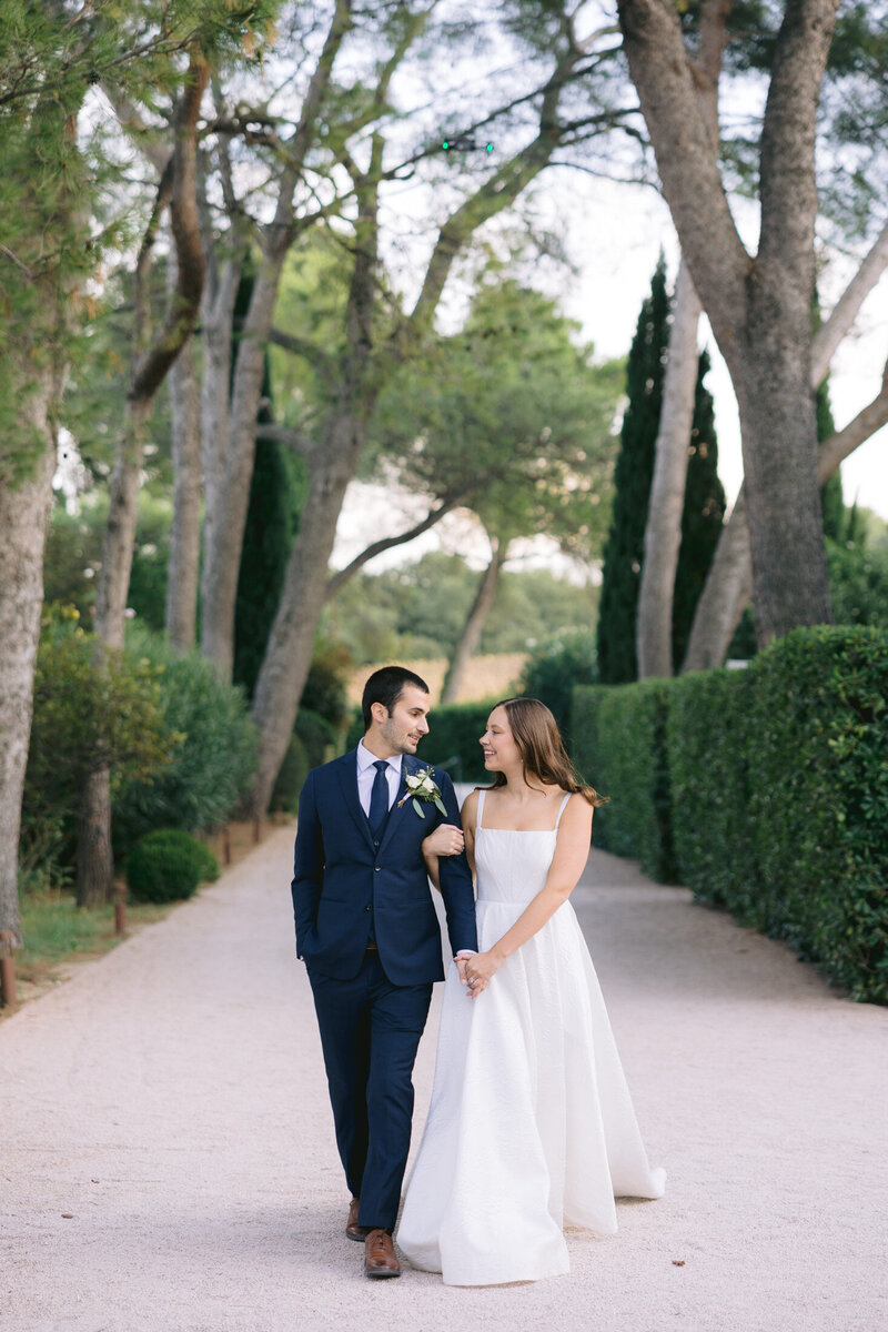 wedding chateau la tour vaucros aly michael victoria le petit-72