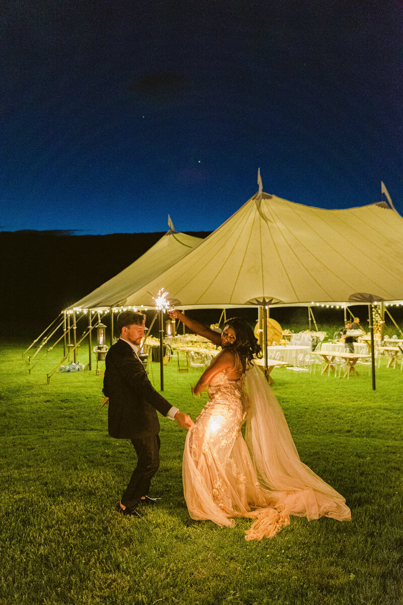 bo_shim_new_york_fine_art_luxury_wedding_editorial_photographer_wedding_hayfield_upstate-58