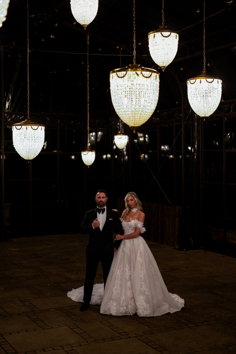 Pulling camera out of a travel bog