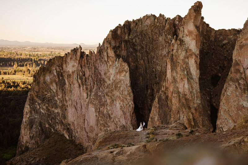 smith rock state park engagement photo