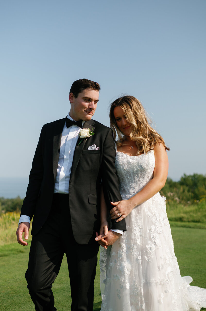 bride with tropical inspired bouquet