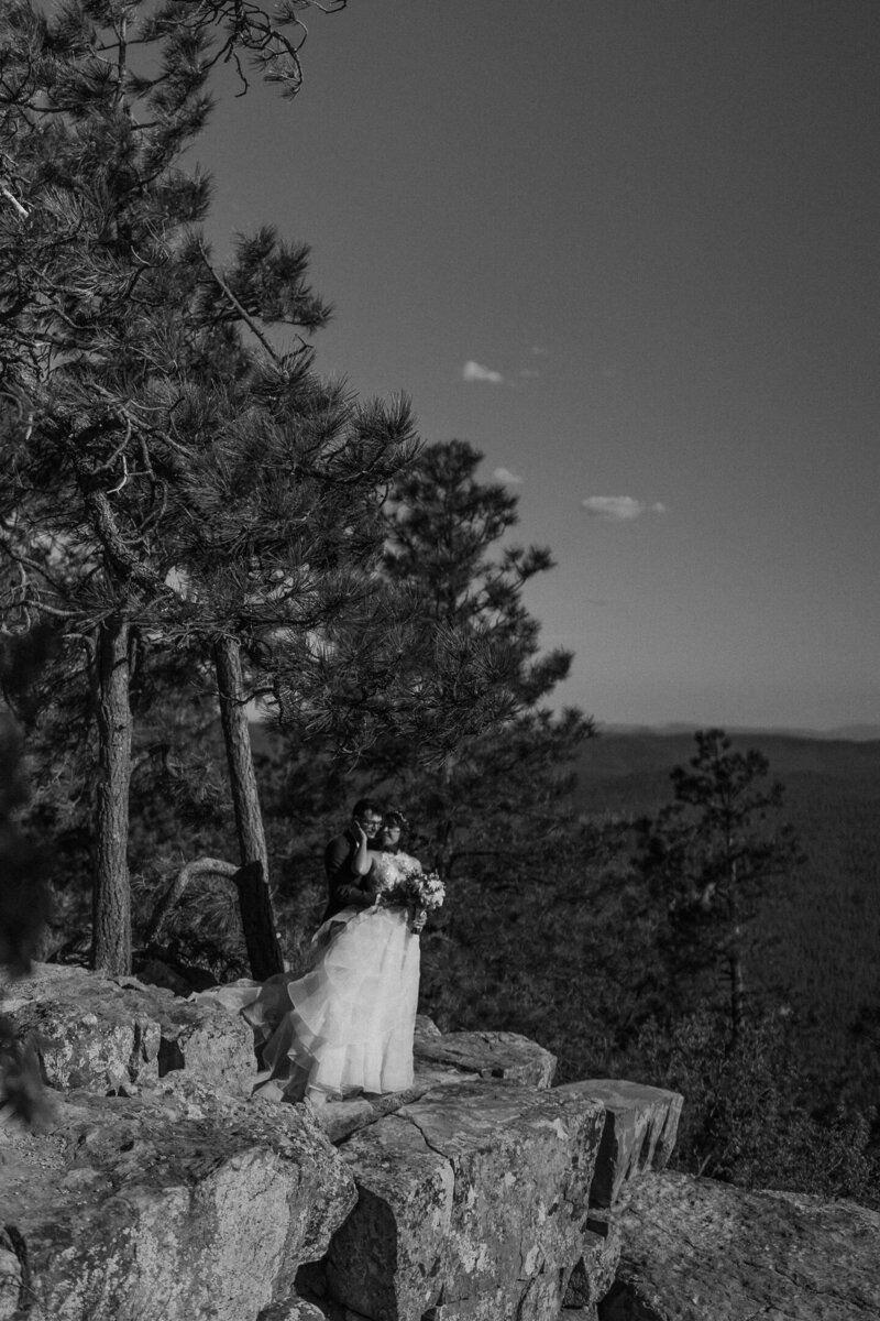 judah-wayne-mountain-forest-elopement-taylorraephotofilm-58