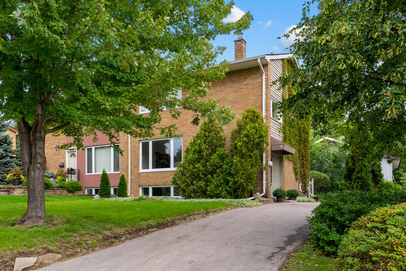 1. SilverHouseHD-Toronto-Real-Estate-Photography-07742
