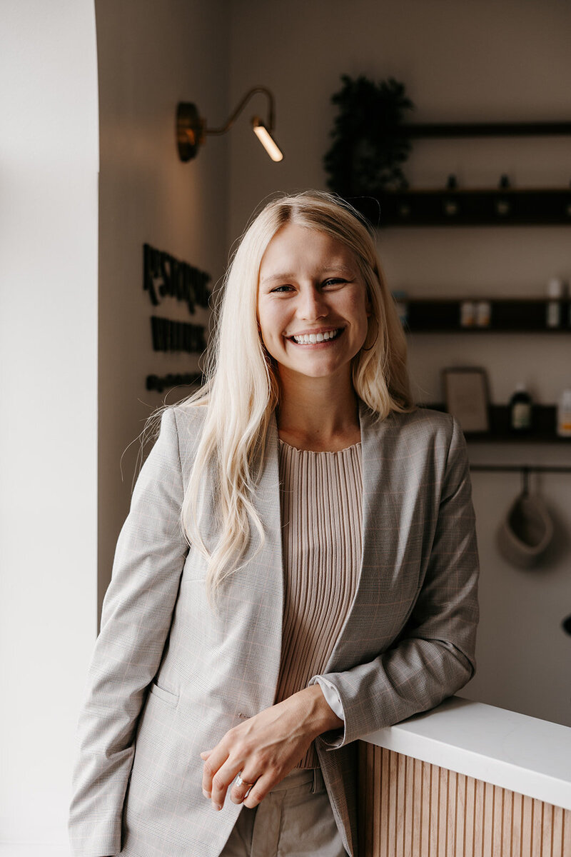 Dr. Kayla Naess DC