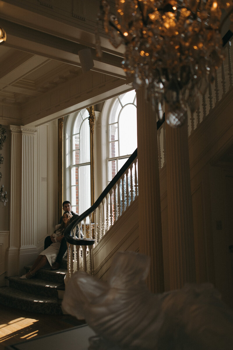 Birmingham documentary wedding photographer Skylar Lien Photo captures a chic museum elopement