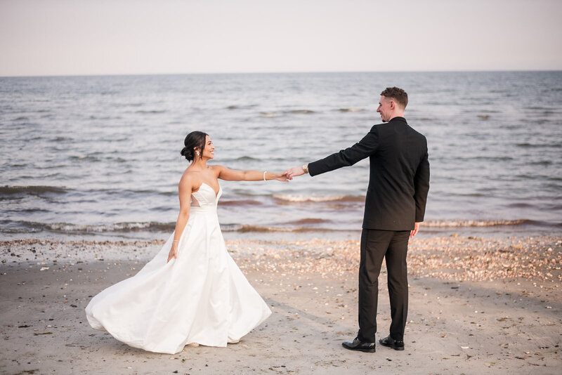 Tyde at Walnut Beach Romantic and Timeless Summer Wedding