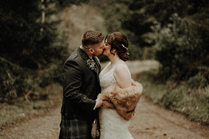 Alternative_Scotland_Wedding_Photographer_Danielle_Leslie_Photography_Glen_Tanar_Estate-54