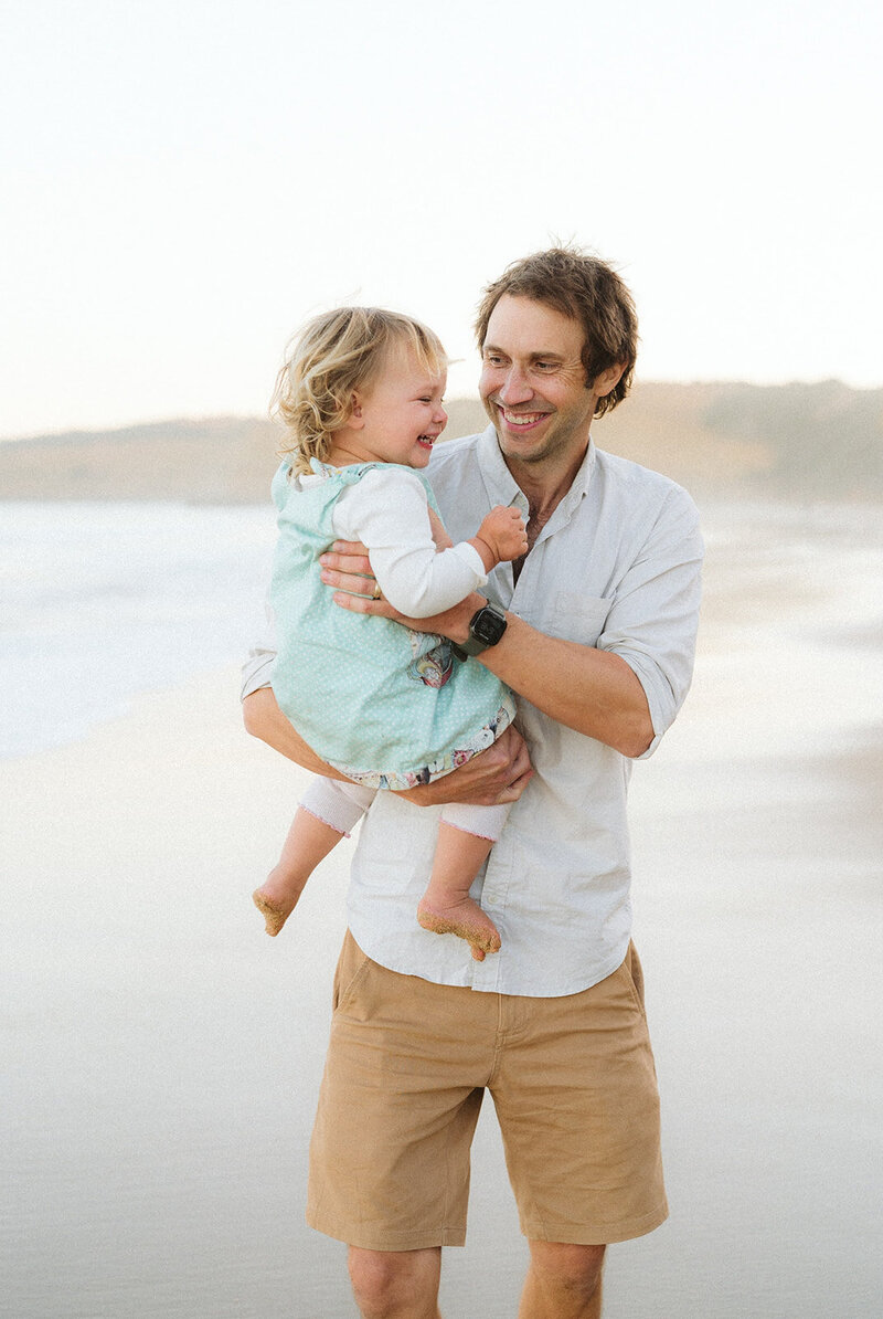 torquay-beach-maternity-photoshoot-Bobby-Dazzler-Photography-14