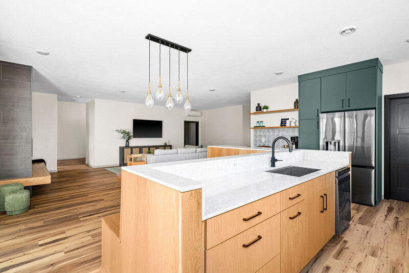 modern-kitchen-island-and-bench