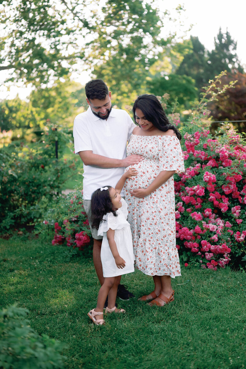 Brooke Lacombe is an Ottawa, Ontario based maternity photographer, specializing in motherhood, maternity, newborn and family fine art photography.