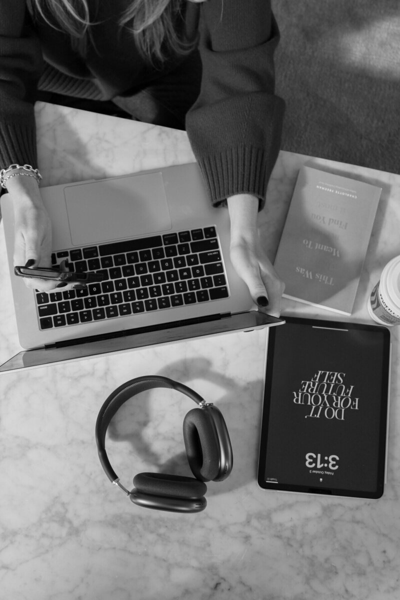 headshot of Merrit Elizabeth Stahle eating disorder recovery coach