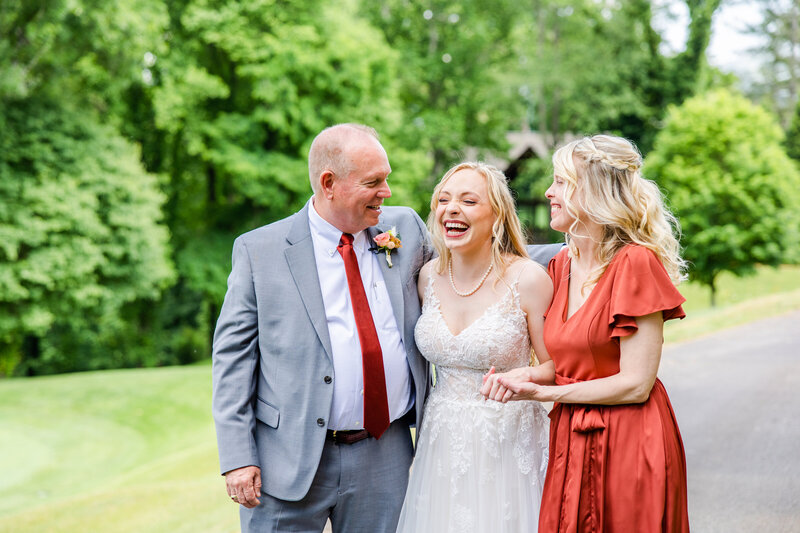 Laurel Ridge Country Club Wedding - Sarah & Chris - Tracy Waldrop Photography-17