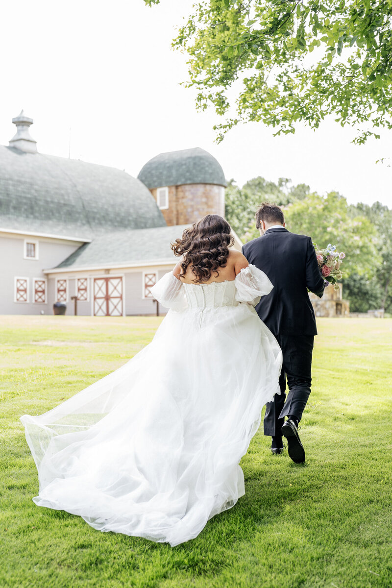 Historic-Wakefield-Barn-wedding-MNP-24