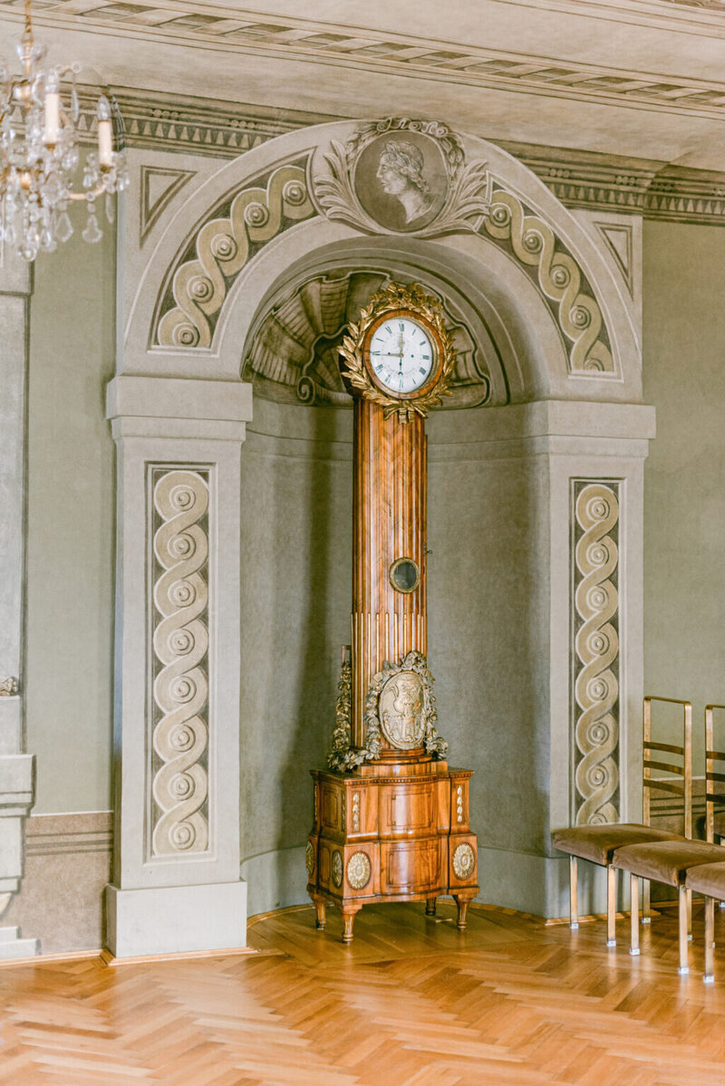 RI-intimateWedding-53-1025x1536