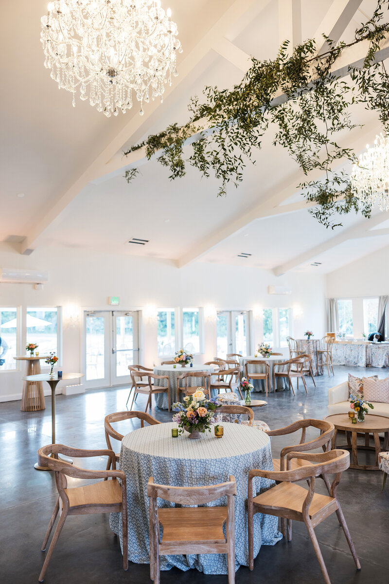 Beams-Greenery-Crystal Chandeliers-The-Legacy-at-Willow-Pond-w0019-JPG