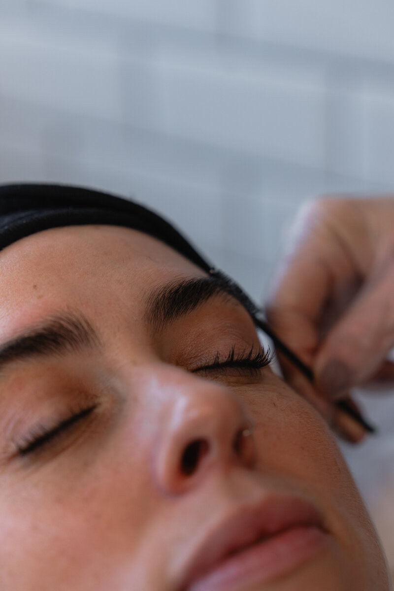 photo of woman getting brows done at dublin brow beauty salon