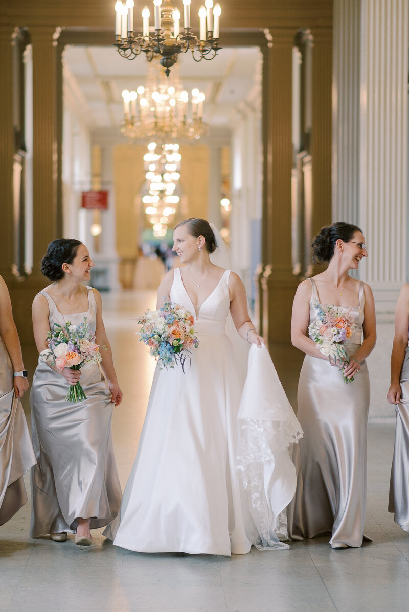 sarah-elizabeth-studio-ohio-wedding-photographer-bezanson-wedding-henry-ford-museum-lovett-hall-25