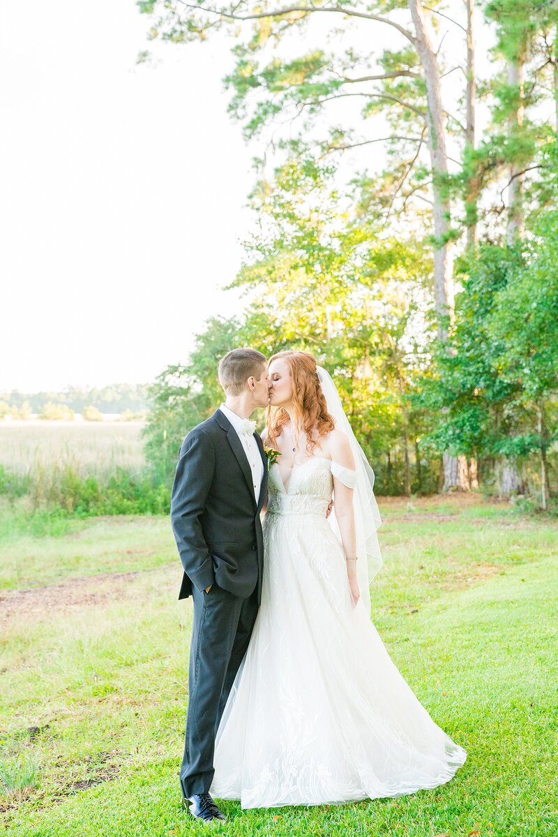 Elegant-Fall-Wedding-Holly-Oaks-on-the-Marsh-Savannah-Photographer-Dana-Cubbage_0153