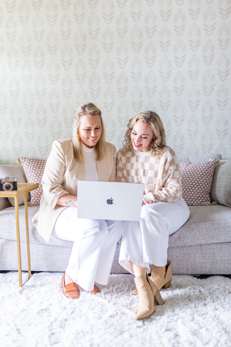 Charleston Proposal Photographer | Laura and Rachel Photography