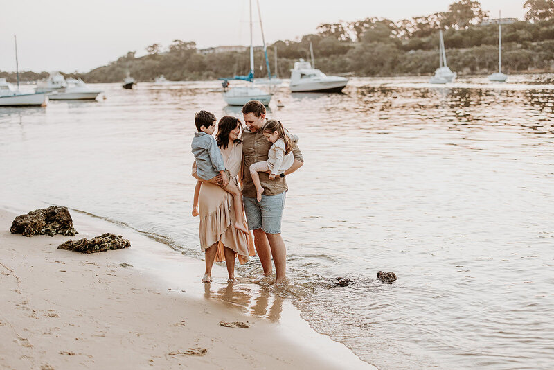 We scheduled a family photography session at wireless hill park in perth WA, this was held at sunset. The result is stunning images taken at golden hour, offering a soft golden glow on all the pictures.