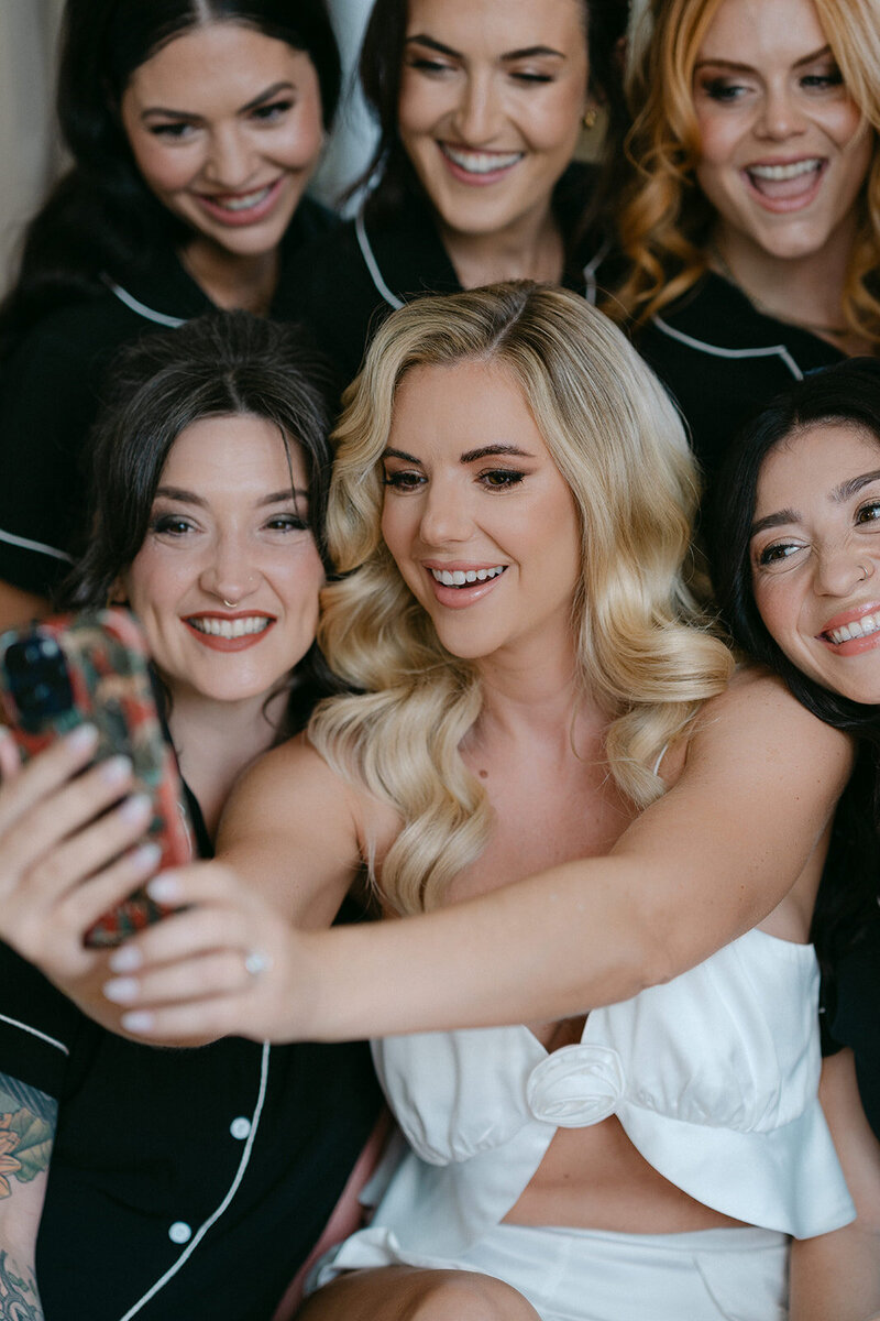 Emily&SeanPreviews_LynnShapiroPhotography-7