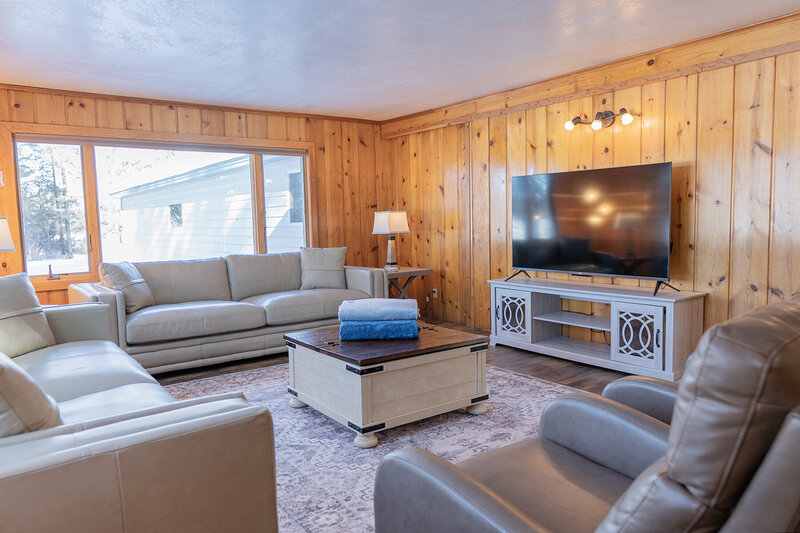 Lounging Area 2