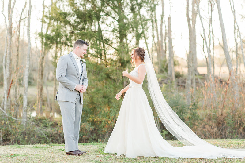 Warehouse-Event-Center-Rayne-Wedding-Photographer_11