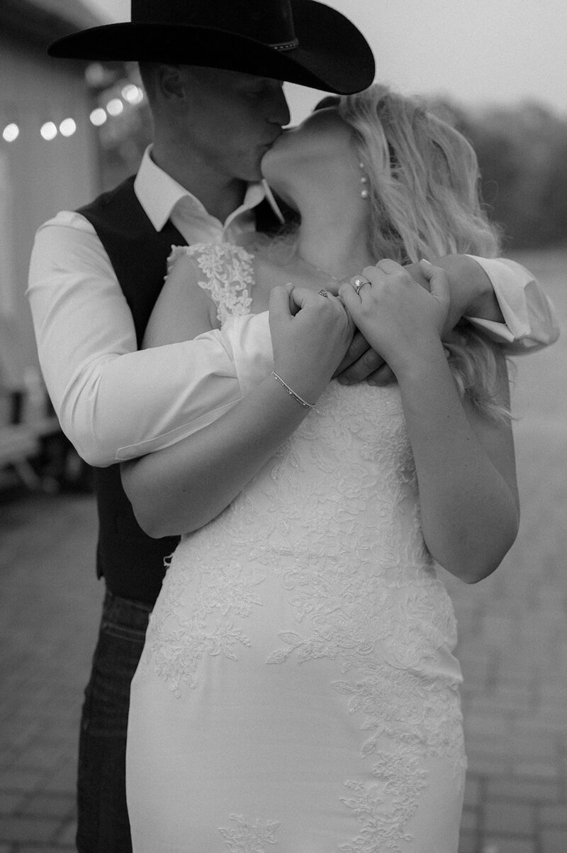 Magdalena Studios_JulieEric_Previews- 48_websize (1)