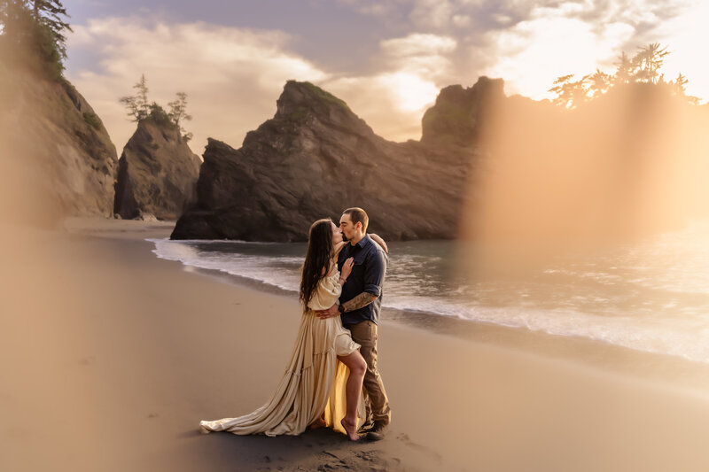 Oregon Couple Photographer (13 of 96)