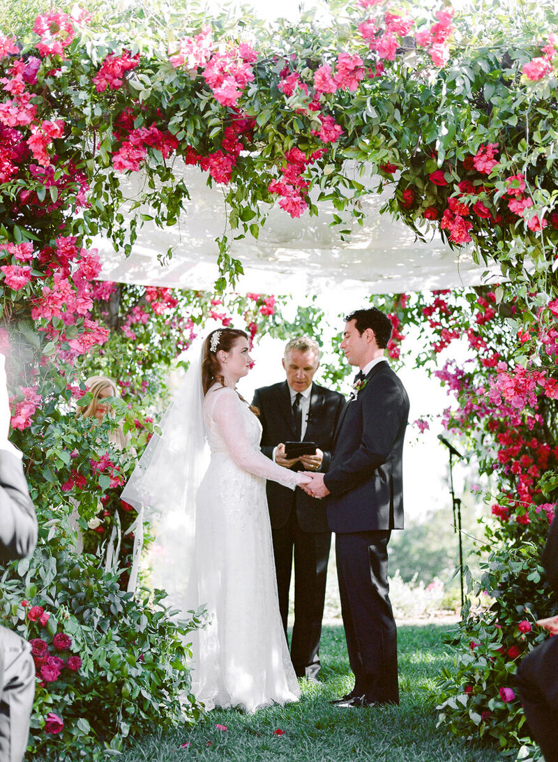 San-Ysidro-ranch-wedding-red-floral-inspiration-thedejaureguis-0096