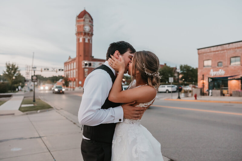 87-Katie & Phillip - Detroit Wedding Photographer - Mariah Kasten Photo
