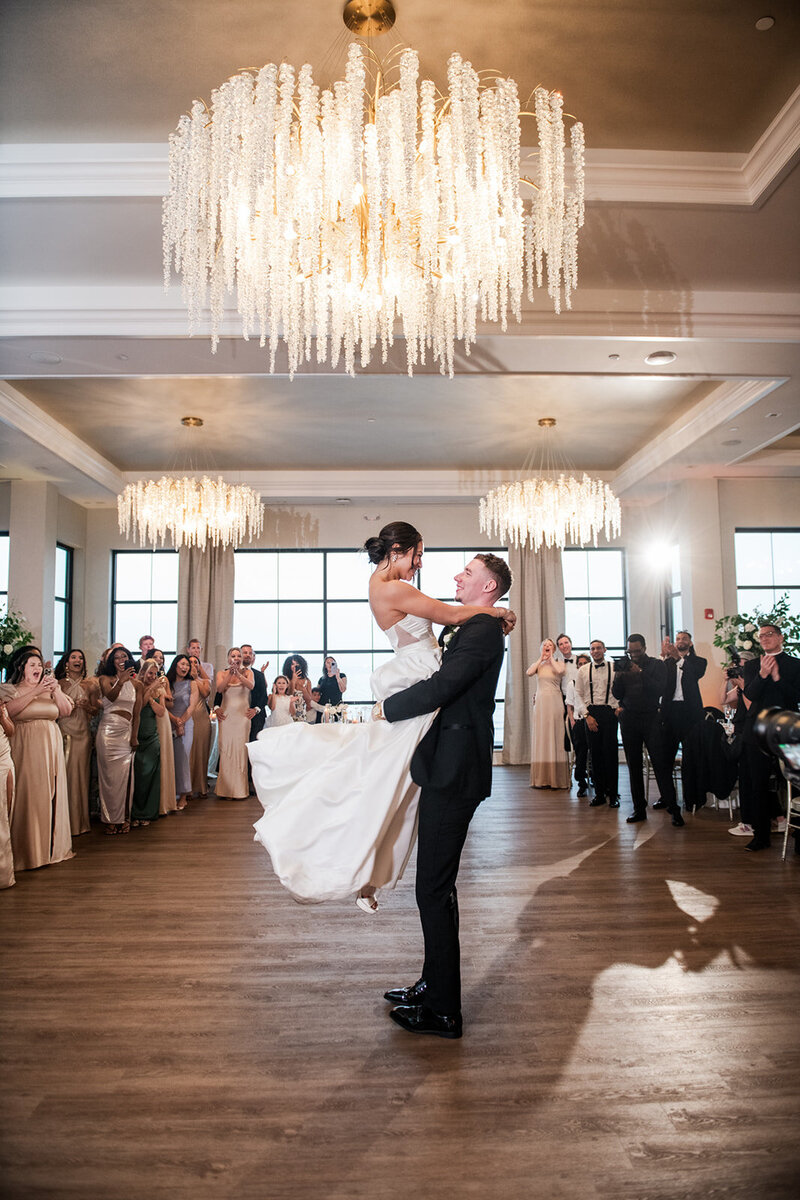 Tyde at Walnut Beach Romantic and Timeless Summer Wedding