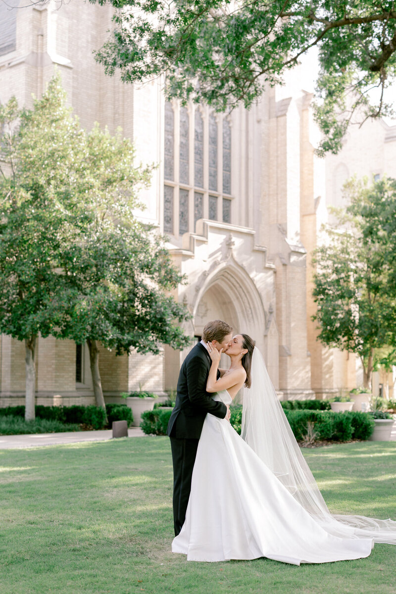 Lauren Kevin Wedding Highland Park Presbyterian Church HPPC | Dallas Wedding Photographer | Sami Kathryn Photography-2