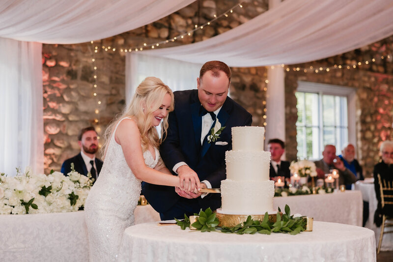 65-A&J - Wedding - Castle Farms - Michigan Wedding Photographer