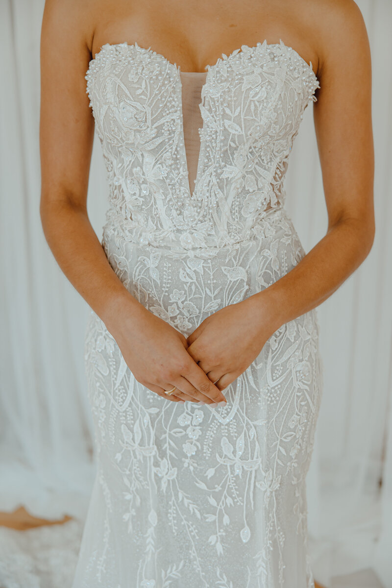 Sadie w:o overskirt front details 