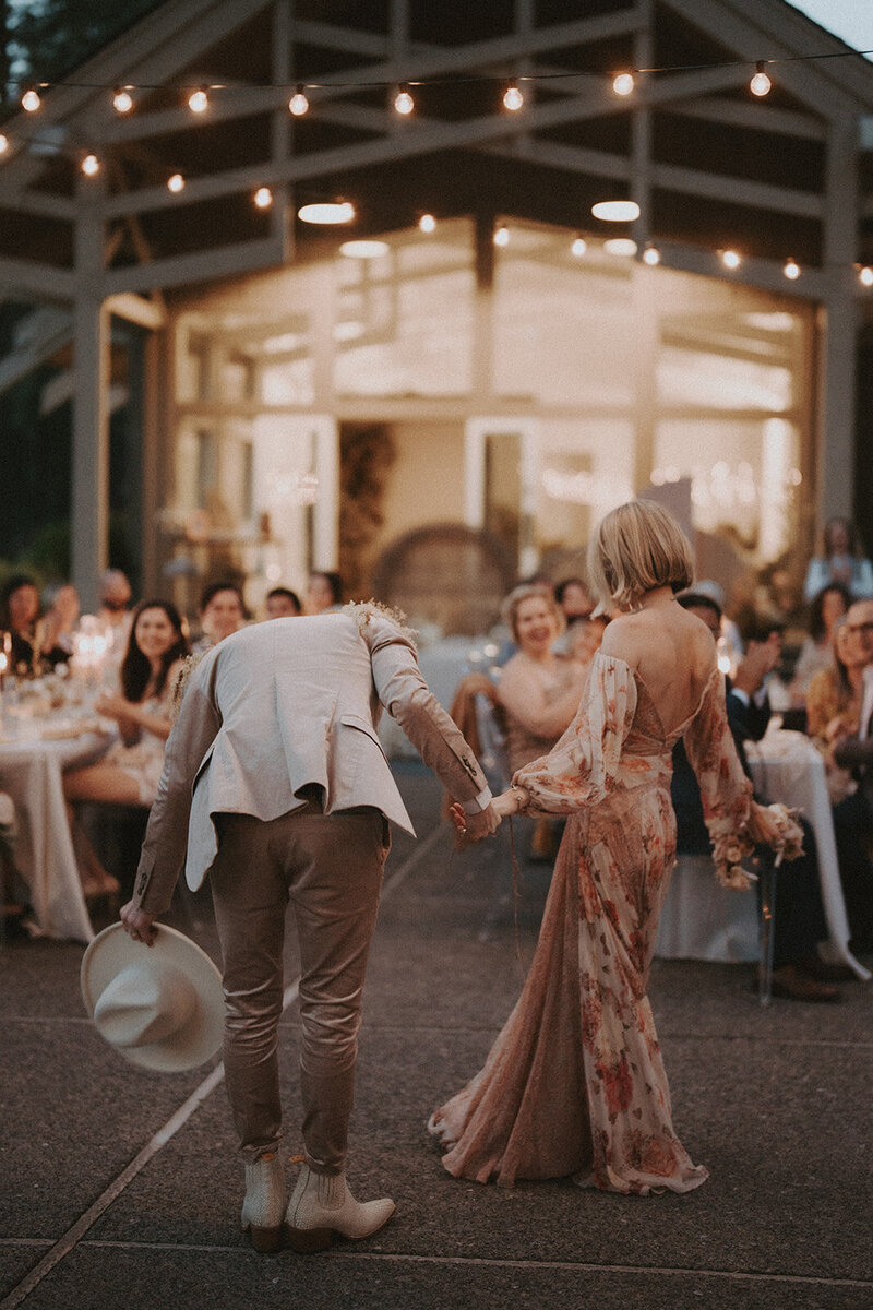 bend-oregon-white-aspen-creative-micro-wedding-oregon-elopement-photographer-dawn-photo-190