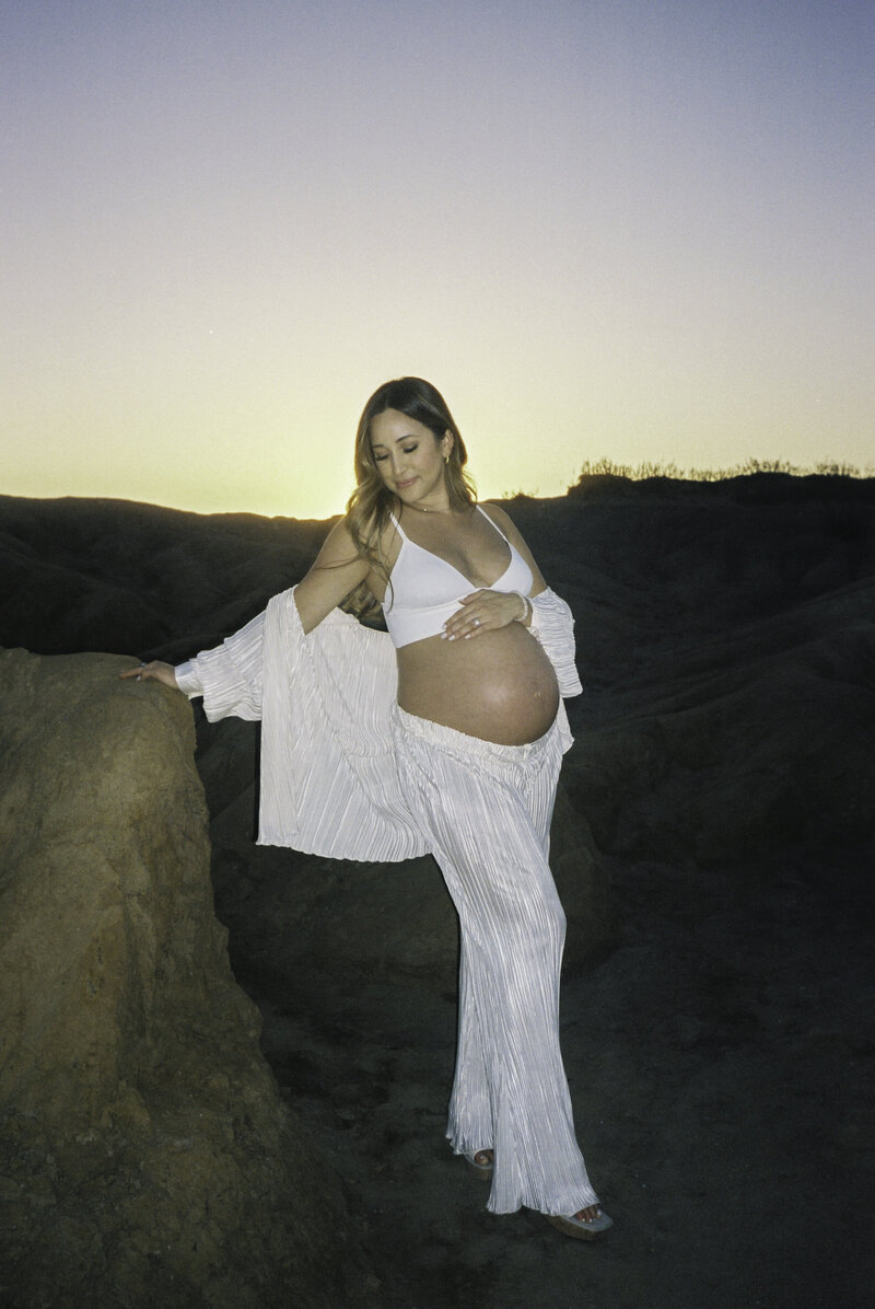 Sydnee Marie Photography -- Pescadero State Beach Sunset Maternity Session - Leah - Film-47