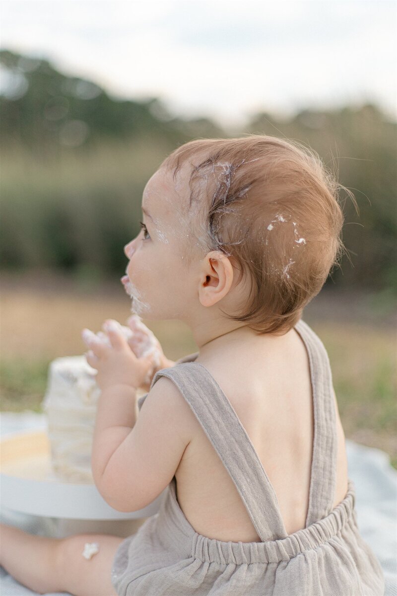 Bluffton-Milestone-Session-Lamp-and-Light-Photography-11