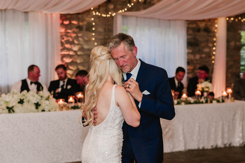 76-A&J - Wedding - Castle Farms - Michigan Wedding Photographer