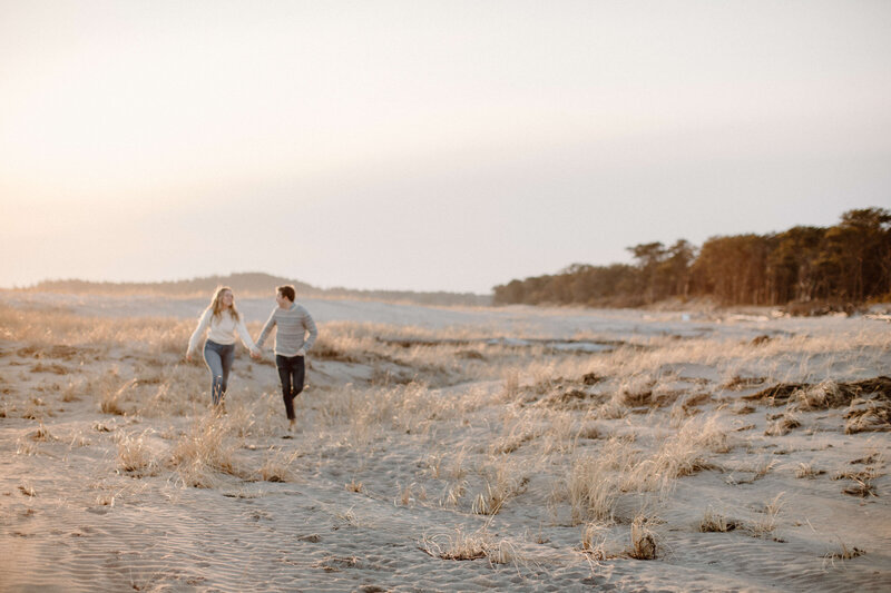 maine-popham-beach-couples-photographer-004