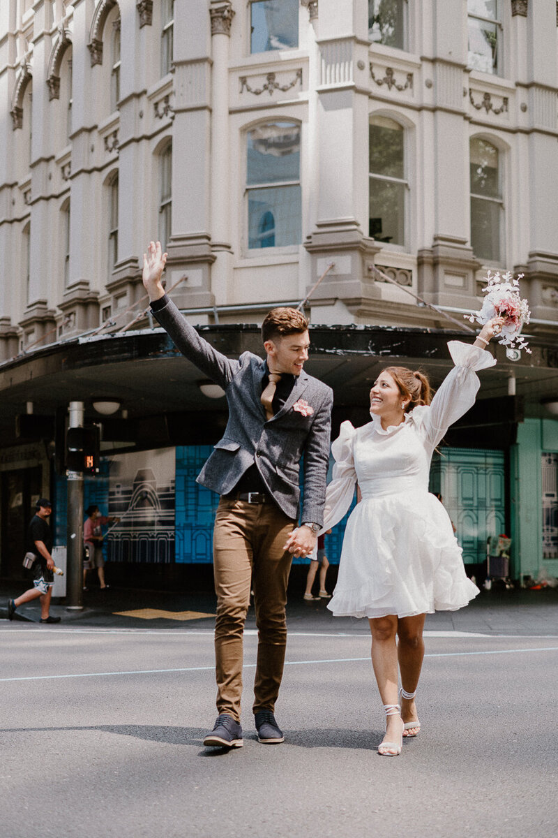 Suzannah Maree is a wedding photographer based in Auckland, New Zealand. NZ,  kiwi, chic, trendy, style, authentic, real, candid, posed, relaxed.
