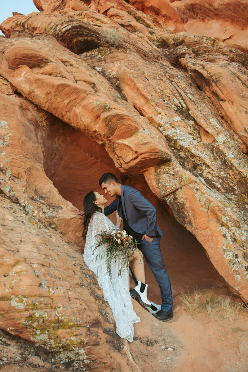 _1_Jada&Frankie_Nevada_Desert_Elopement_-7