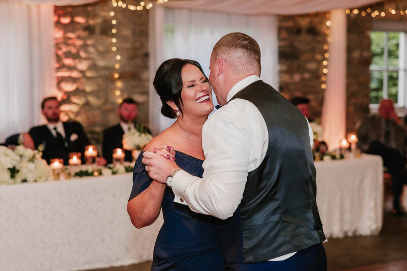 73-A&J - Wedding - Castle Farms - Michigan Wedding Photographer