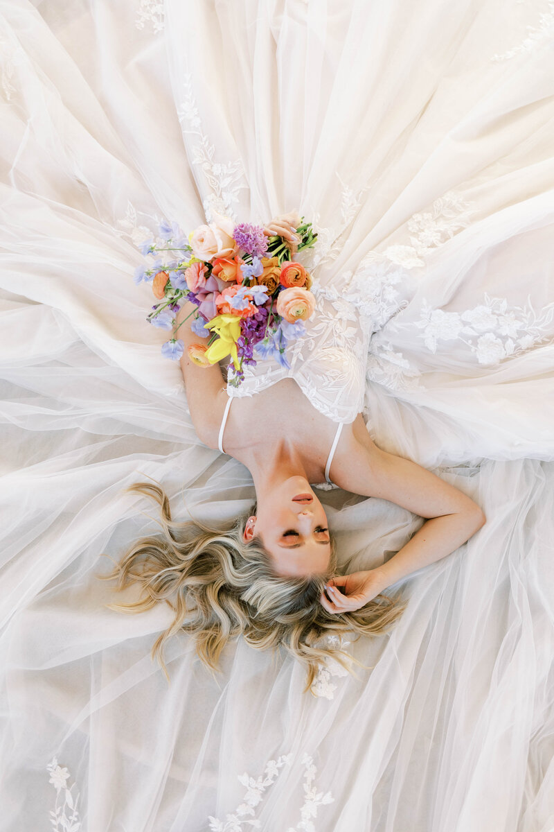 Organic luxury Spring editorial at Osage House with JLK Weddings