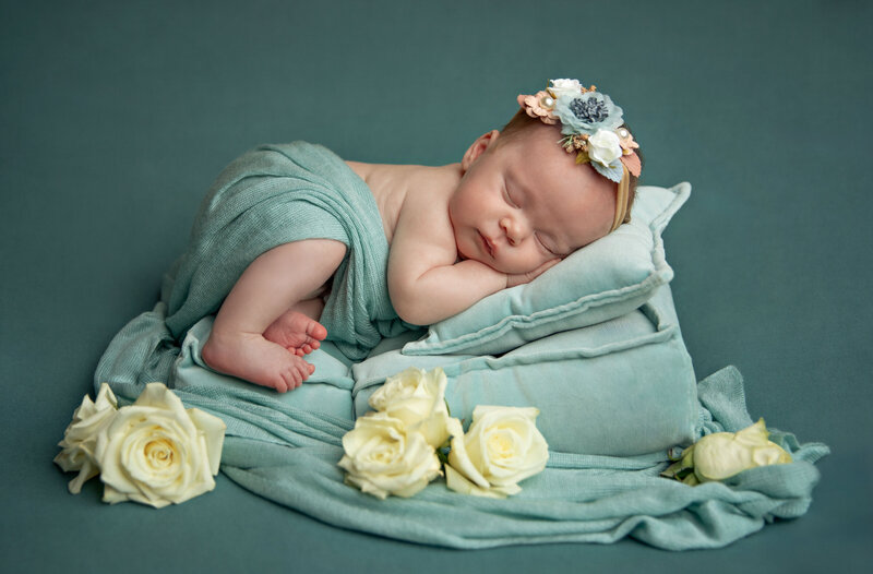 newbornbabyboynewfamilynewbabybestphotographertudiofamilybirthdaynewbornboyamilynewborngirlfirstbirthdayportraiturephotographystudioportraitsnewborngirlboyfamilyEvaMaganaPhotographychildphotographer (2 of 41)